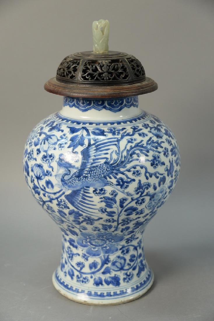 Chinese blue and white Meiping phoenix bird porcelain: Chinese blue and white Meiping phoenix bird porcelain vase having reticulated carved top with hardstone finial. ht. 18in. Provenance: Collection of Anne Jones Willis and the late John Ralph Willis, Ne
