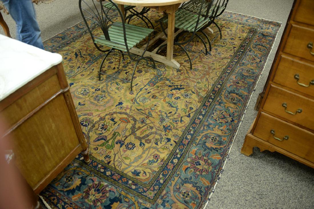 Oriental carpet (wear, ends off), 8'4" x 11'9".: Oriental carpet (wear, ends off), 8'4" x 11'9". Provenance: Collection of Anne Jones Willis and the late John Ralph Willis, New Jersey