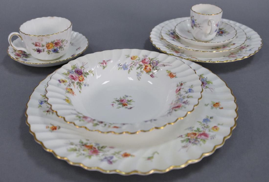 Minton "Marlow" porcelain dinner set marked Mintons (1 of 7)