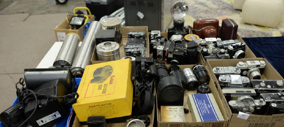 Six box lots: Camera and darkroom equipment lot to (1 of 9)