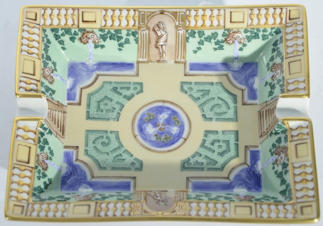 Hermes porcelain cigar ashtray with Greek courtyard (1 of 4)