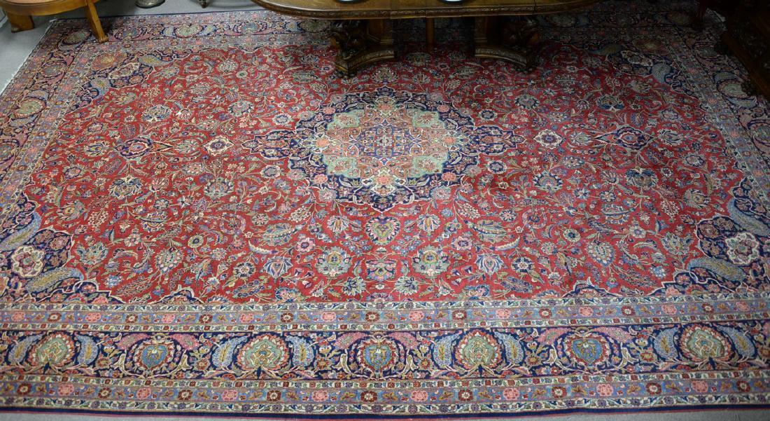 Sarouk Oriental carpet. 12' x 18'5" (1 of 5)