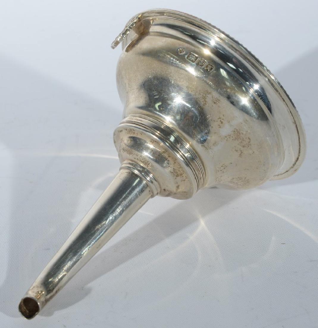 English silver wine funnel. ht. 5in., 3.7 troy ounces: English silver wine funnel. ht. 5in., 3.7 troy ounces