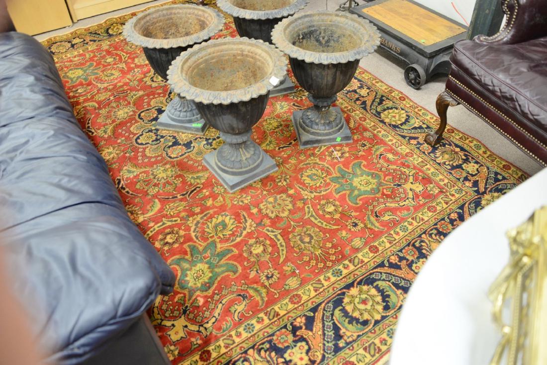 Oriental area rug. 6'8" x 9'6" (1 of 2)