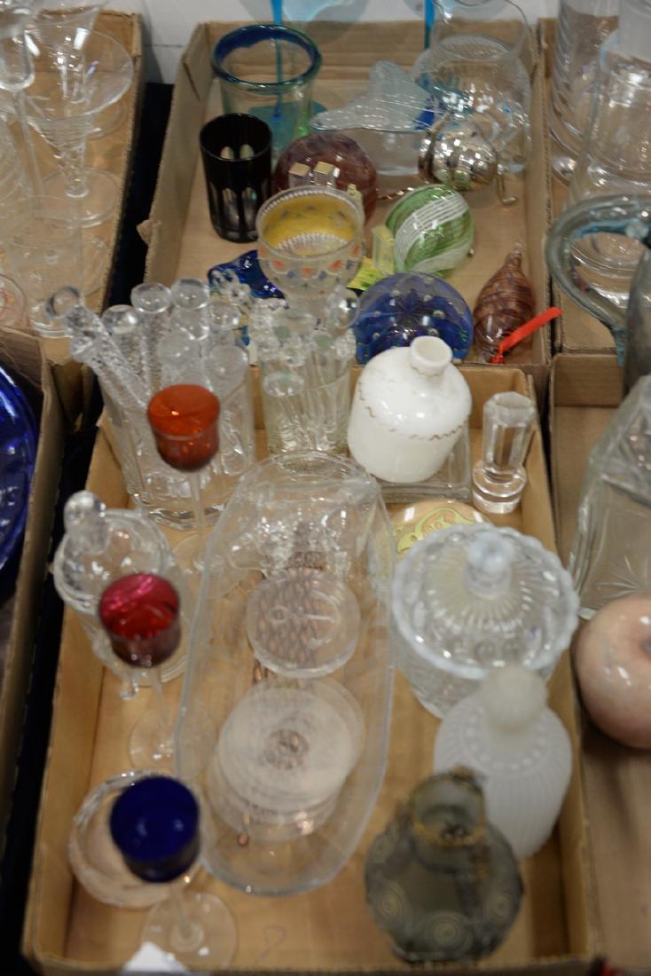 Two tray lots of glass and crystal to include art glass (1 of 3)