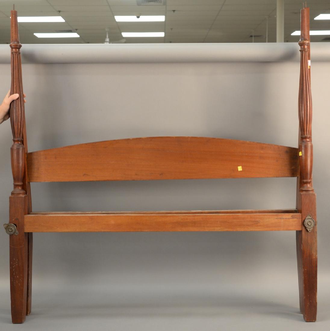 Sheraton mahogany bed with two fluted posts, two (1 of 5)