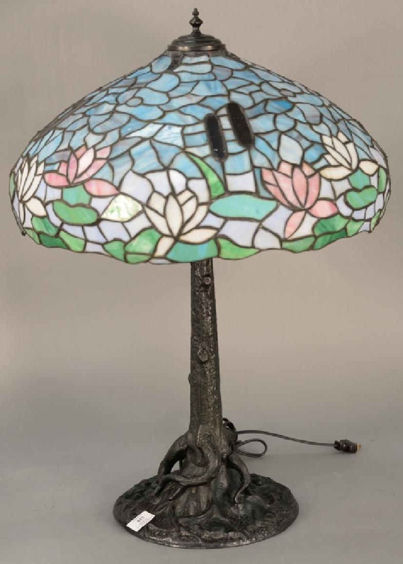 Table lamp having leaded glass shade with flowers (1 of 5)