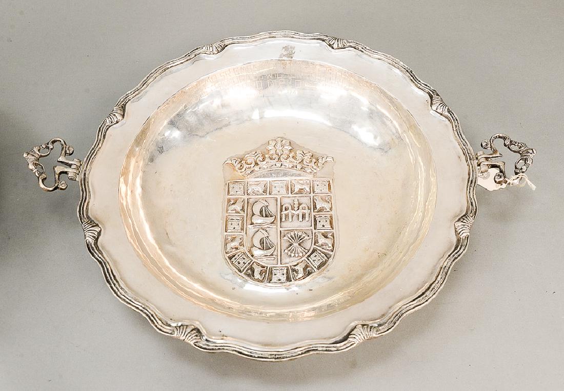 Peruvian silver basin with two handles with inscription (1 of 6)