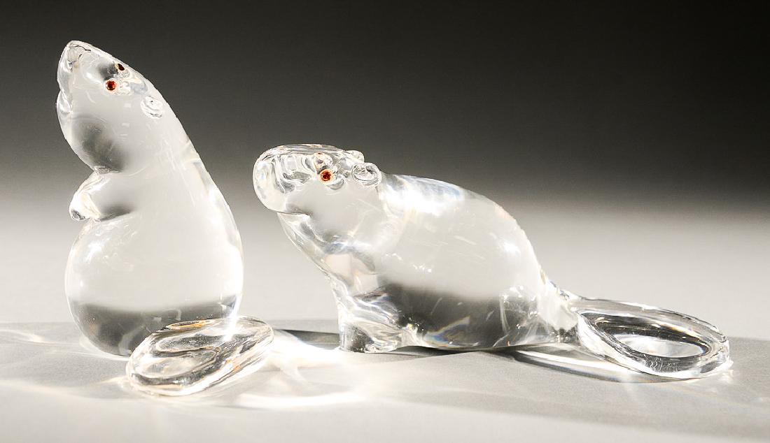 Two Steuben glass beavers with red cabochon garnet (1 of 6)