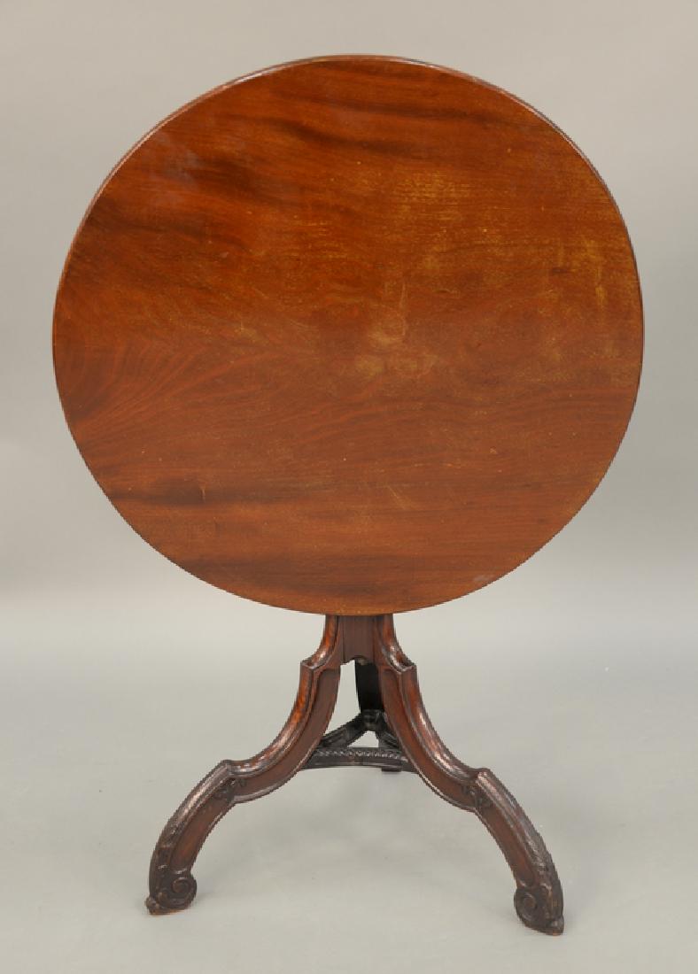 Mahogany Federal tip table with round top on shaft, (1 of 6)
