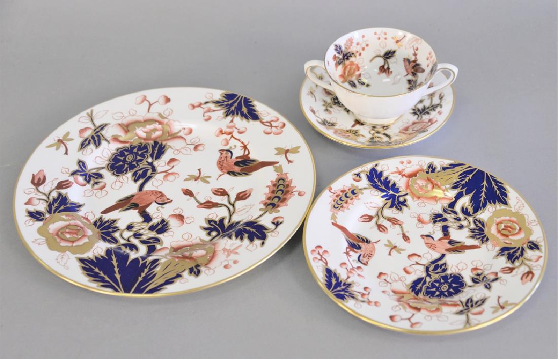Coalport "Hong Kong" dinnerware set, setting for: Coalport "Hong Kong" dinnerware set, setting for twelve, 73 total pieces.