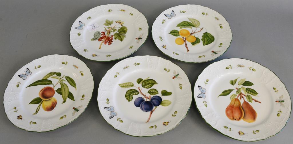 Set of five Anna Weatherley porcelain plates "hand: Set of five Anna Weatherley porcelain plates "hand painted in Hungary Designed by Anna Weatherley" written on back. dia. 10 in.