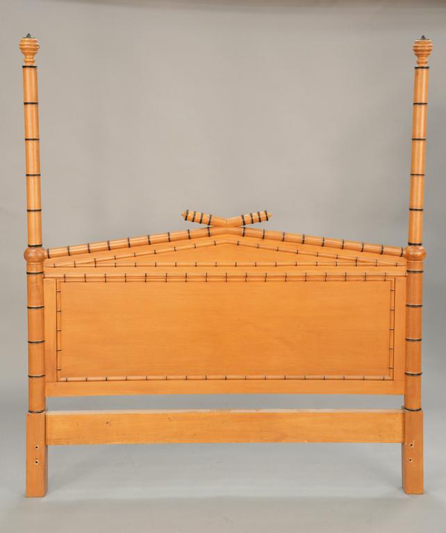 Faux bamboo and maple queen sized bed. ht. 73 in., wd.: Faux bamboo and maple queen sized bed. ht. 73 in., wd. 62 in., dp. 84 in.