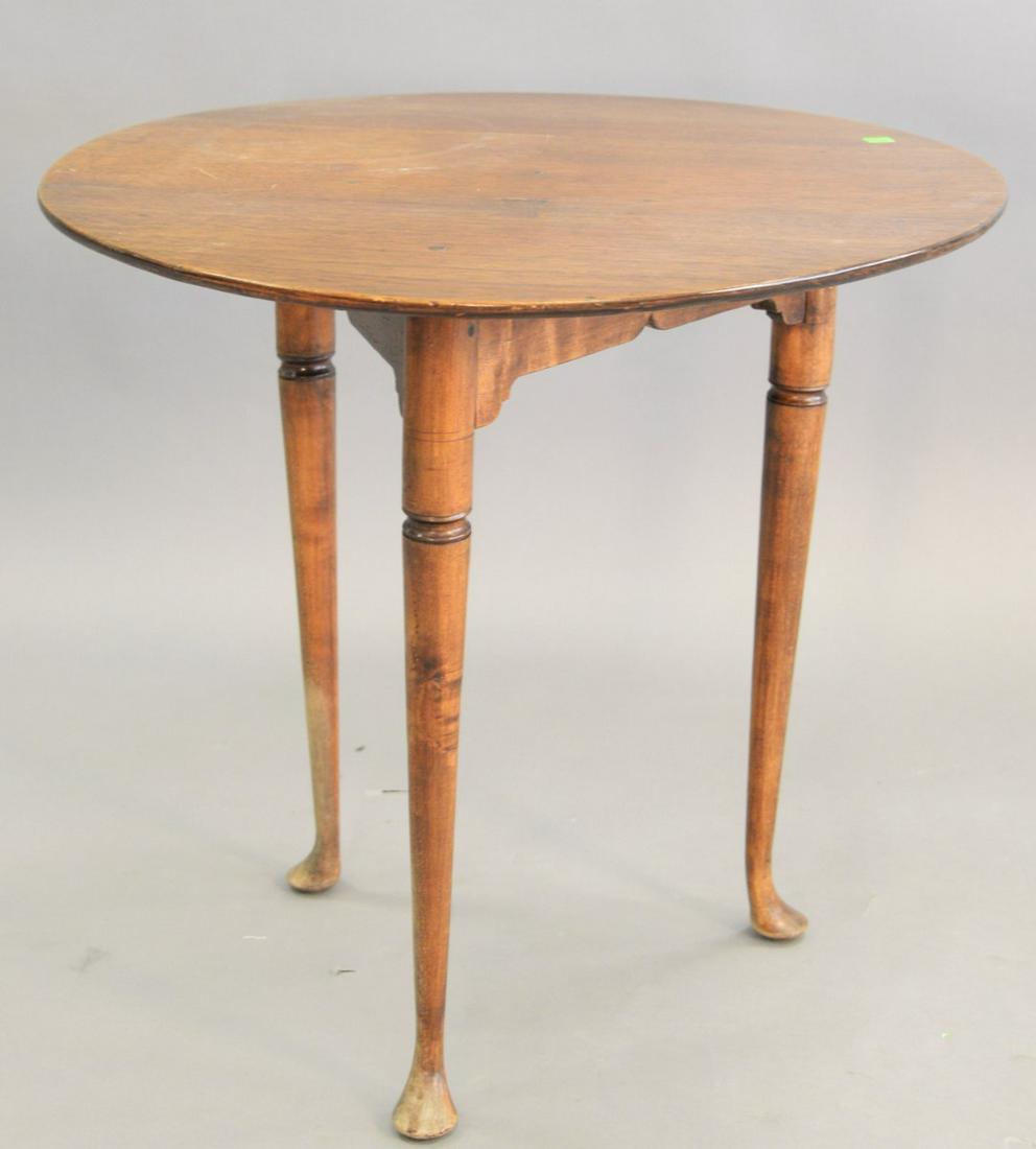 Queen Anne tavern table, with round top on turned legs (1 of 3)