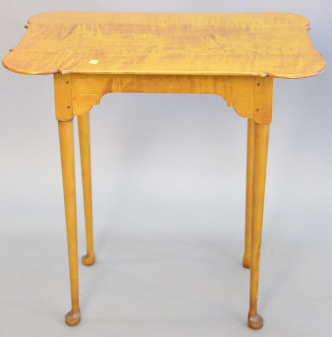 Eldred Wheeler tiger maple Queen Anne style tea table,: Eldred Wheeler tiger maple Queen Anne style tea table, 25" h., top 17" x 25 1/2".