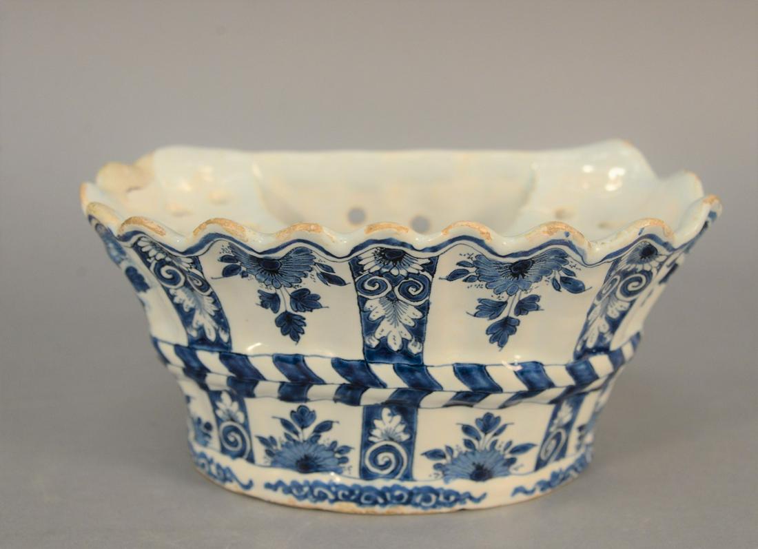 Delft blue and white hanging flower holder, painted (1 of 4)