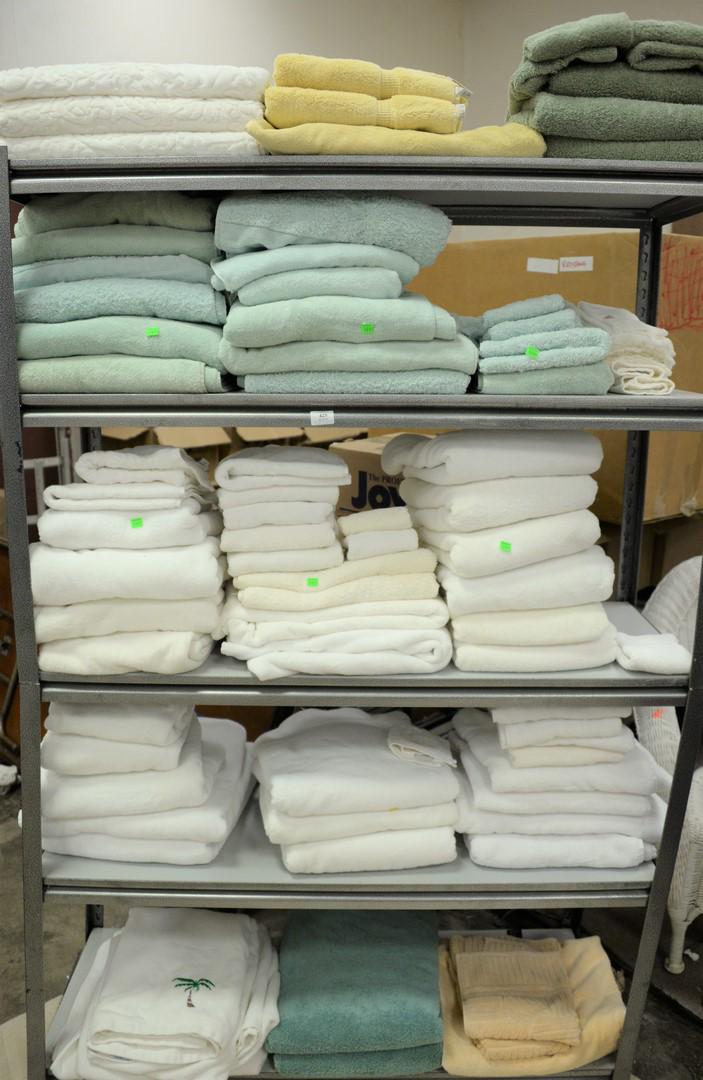 Large group of towels.: Large group of towels.