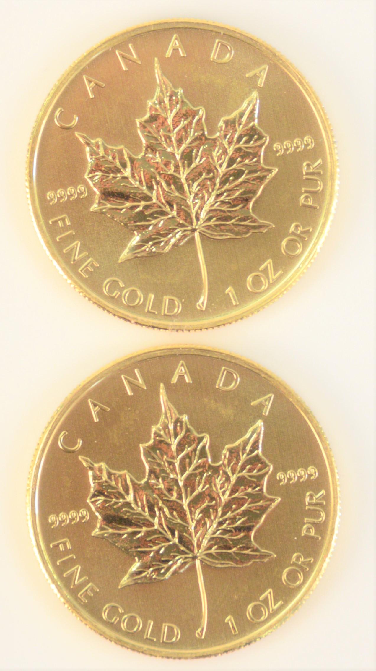 Two Canadian Maple Leafs, 2009, fine gold, 1 oz each. (1 of 2)