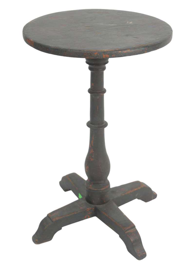 Primitive Candle Stand, with round top on turned shaft (1 of 5)