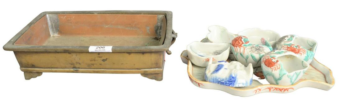 Group lot of Chinese to include a bronze rectangle (1 of 5)