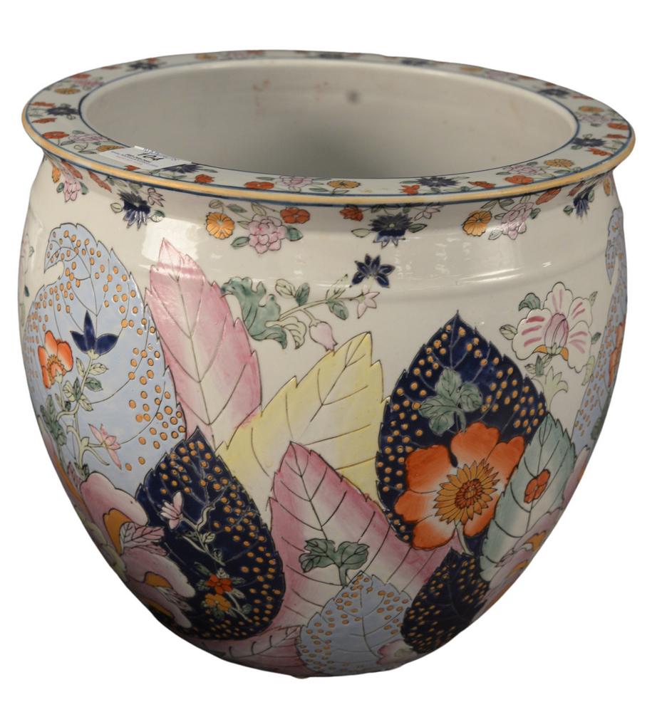 Chinese Porcelain Planter, tobacco leaf pattern, height (1 of 4)