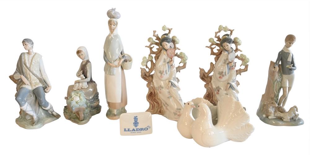 Seven Piece Lot of Porcelain Lladro Figures, to include (1 of 6)