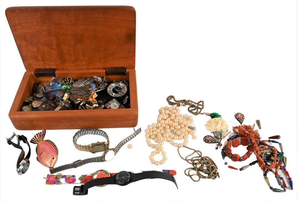 Group of Jewelry, to include sterling rings; pendants, (1 of 4)