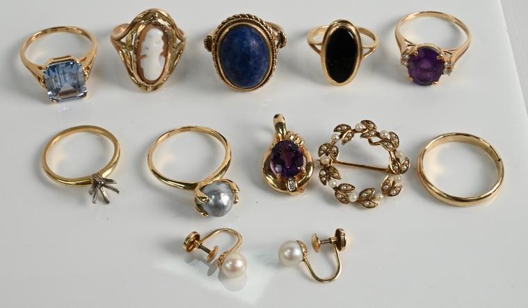Group of 11 Pieces of Yellow Gold Jewelry, to include (1 of 4)