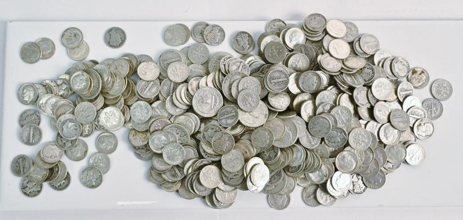 Mixed Lot of coins, to include 90% Silver Quarters and (1 of 3)