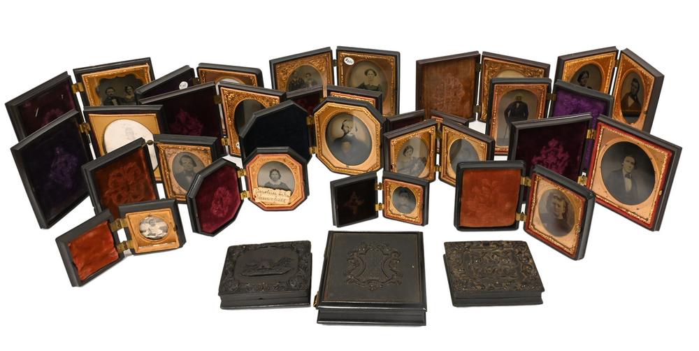 21 Union Cases, with daguerreotypes and ambrotypes, one (1 of 6)