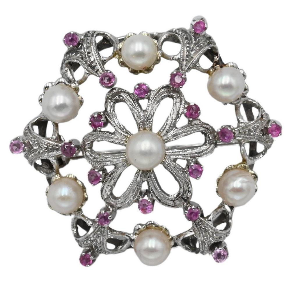 18 Karat White Gold Openwork Brooch, mounted with (1 of 4)