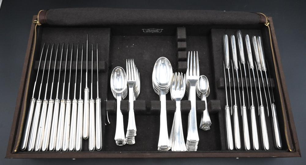 107 Pieces of Emile Puiforcat Silver Flatware Set, to (1 of 4)