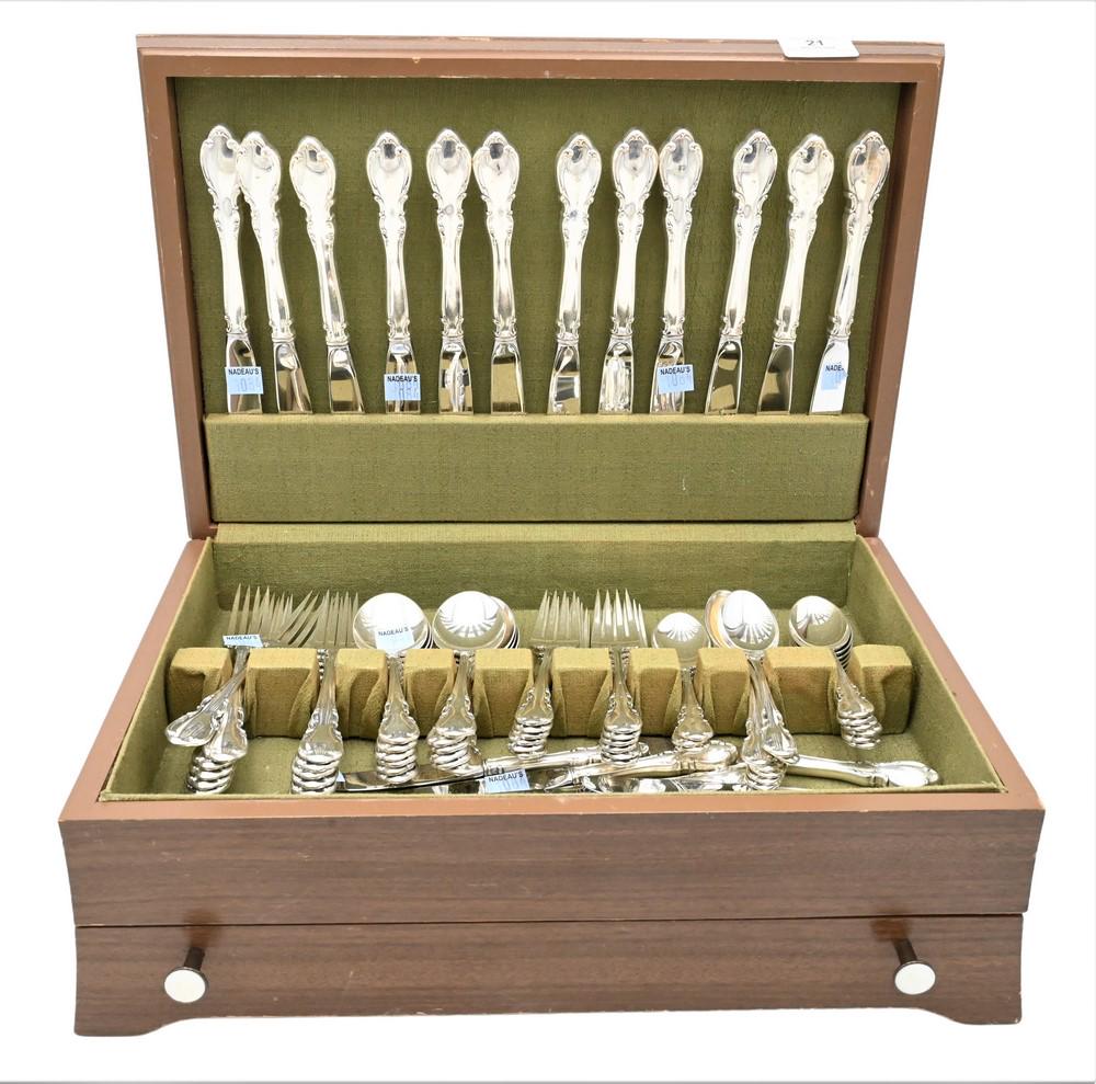 Towle Sterling Silver "Legator" Flatware Service (1 of 7)