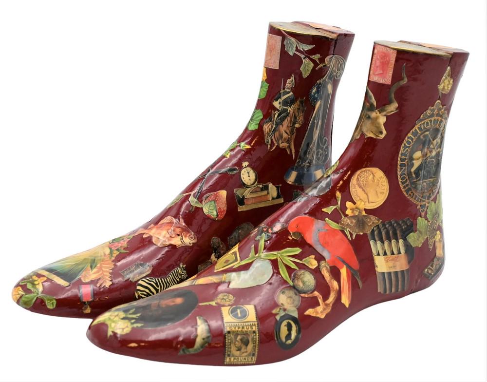 Pair of Shoe Forms, applique decorated with brass (1 of 5)