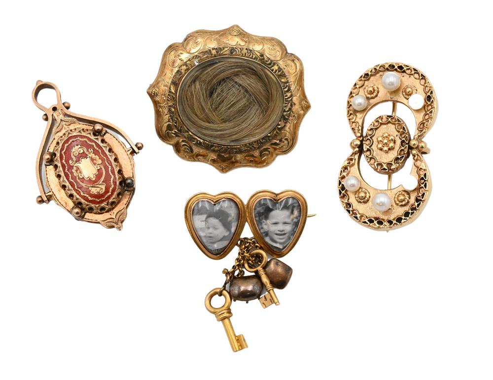 Four Piece Victorian Gold Lot, to include lockets,: Four Piece Victorian Gold Lot, to include lockets, brooch and pendant or fob, total weight 33 grams.