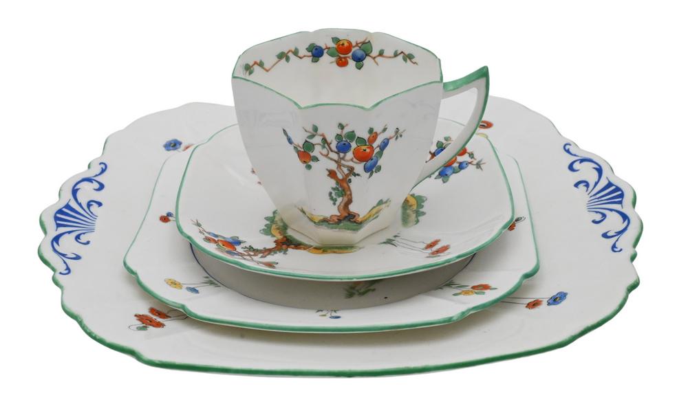 38 Piece Shelley "Crabtree" Porcelain Breakfast Set, to (1 of 4)
