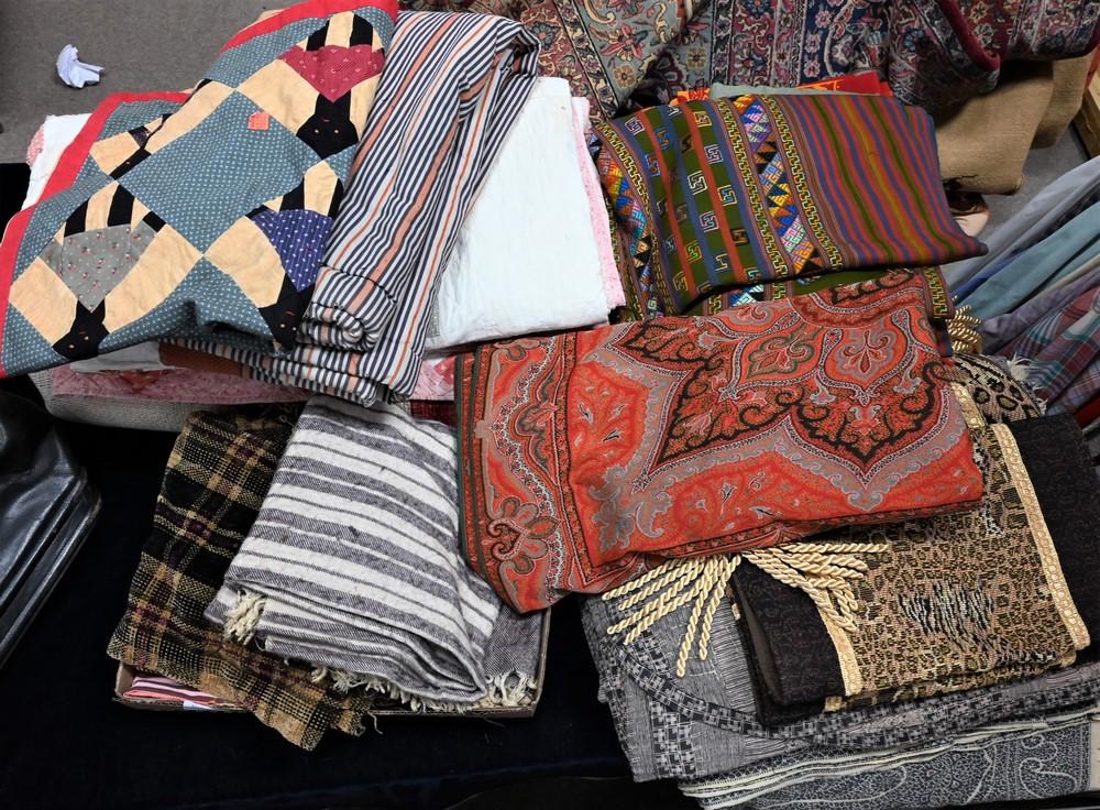 Table Lot of quilts, some handmade. (1 of 4)