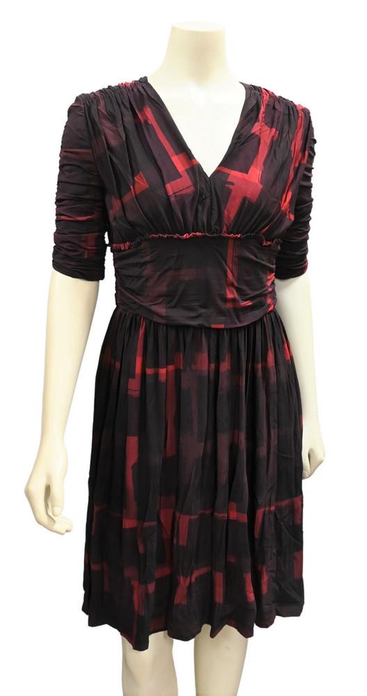 Burberry London Women's Cocktail Dress, size 8.: Burberry London Women's Cocktail Dress, size 8.