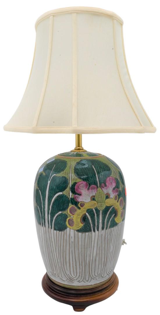 Chinese Porcelain Jar (1 of 5)