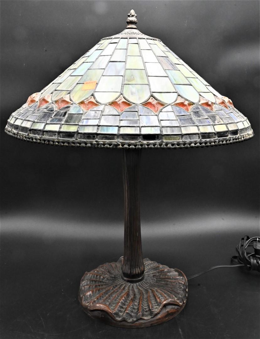 Tiffany and Company Style Table Lamp (1 of 5)