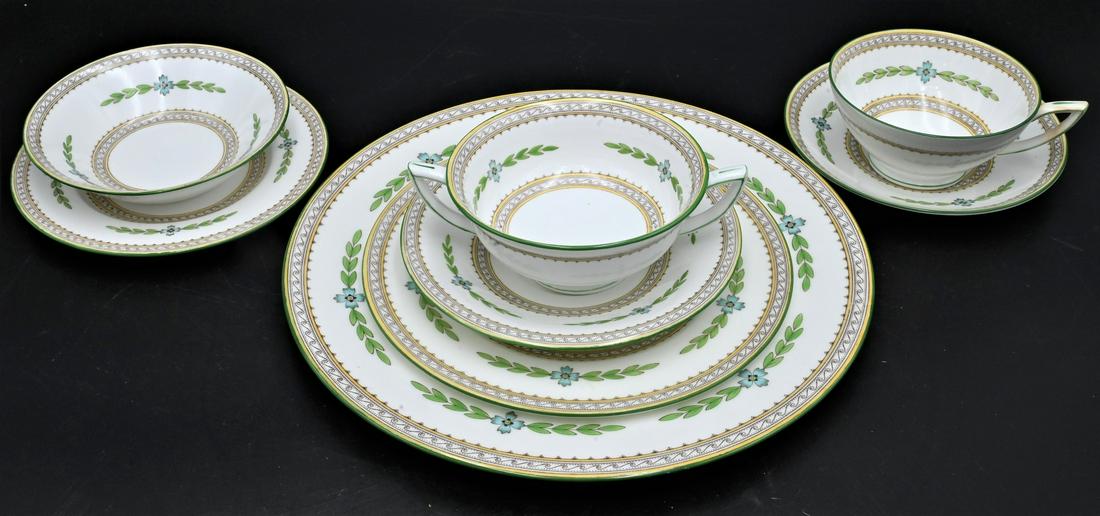 98 Piece Minton "Kent" Porcelain Dinnerware Set (1 of 7)