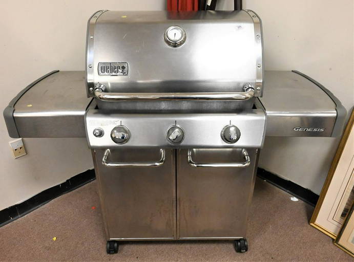 er Genesis Stainless Steel Three Burner Grill (0295) on Sep 24