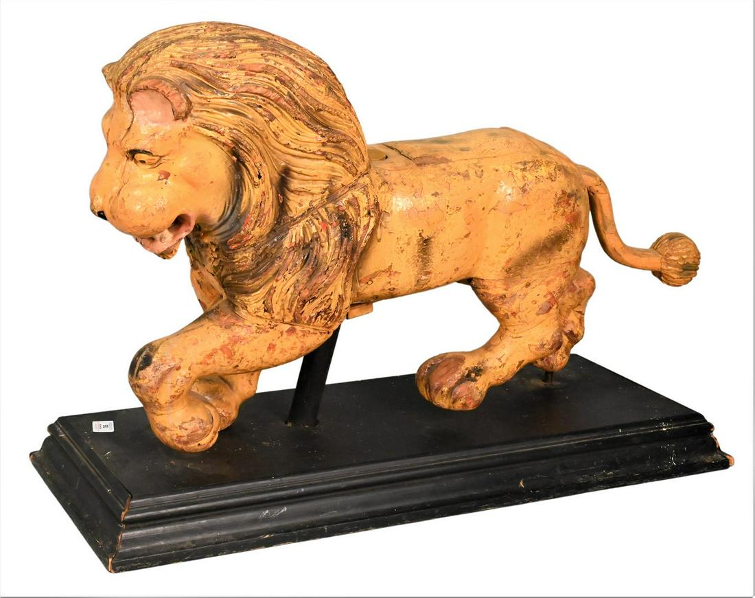 Lion Carousel Diminutive Figure (1 of 5)
