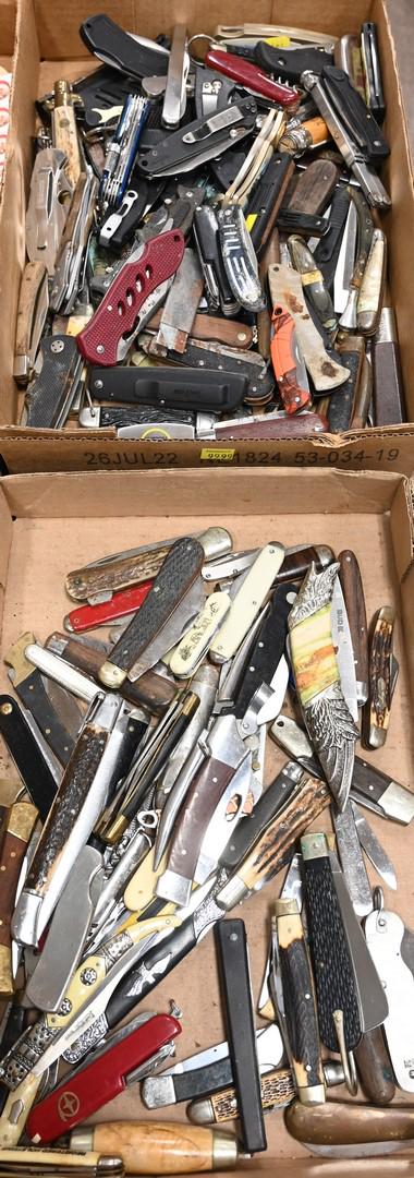 Two Box Lots of Pocket and Buck Knives (1 of 3)
