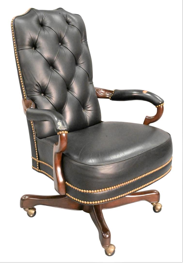 Leather Upholstered Executives Swivel Chair (1 of 4)
