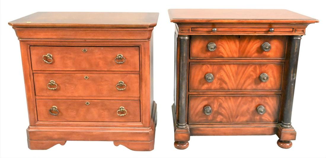 Two Mahogany Night Stands/Side Tables (1 of 7)