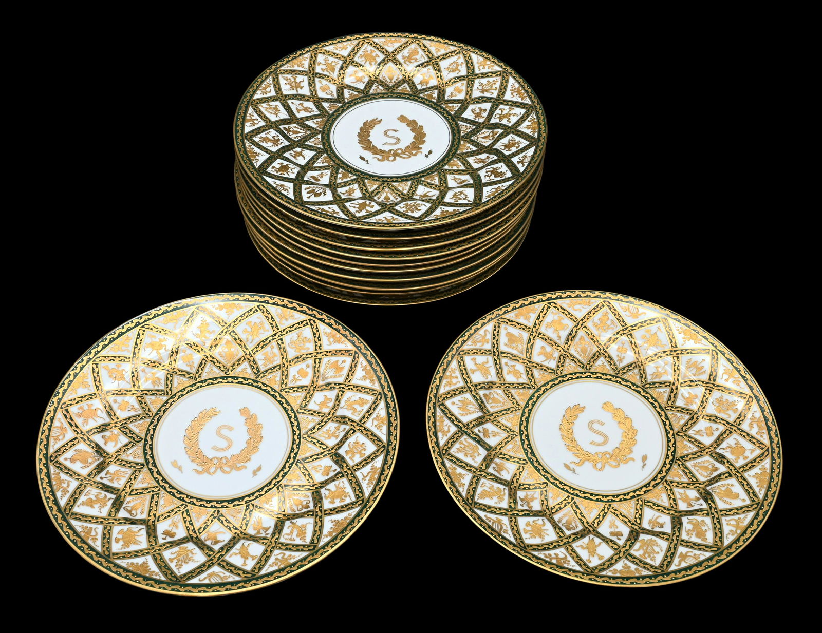 Set of 12 French Porcelain Dinner Plates (1 of 5)