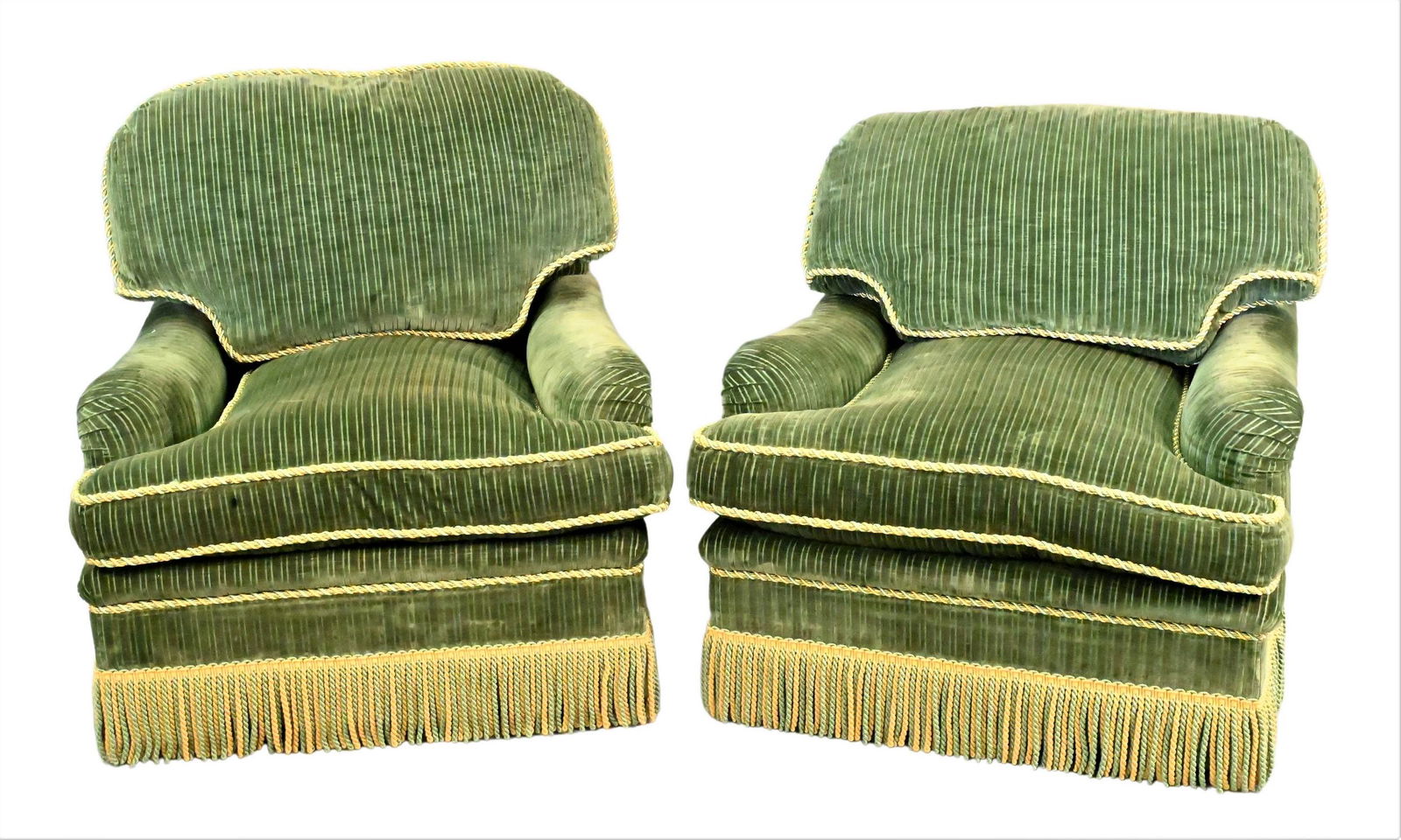 A Pair of Contemporary Green Velour Upholstered Swivel Club Chairs (1 of 4)