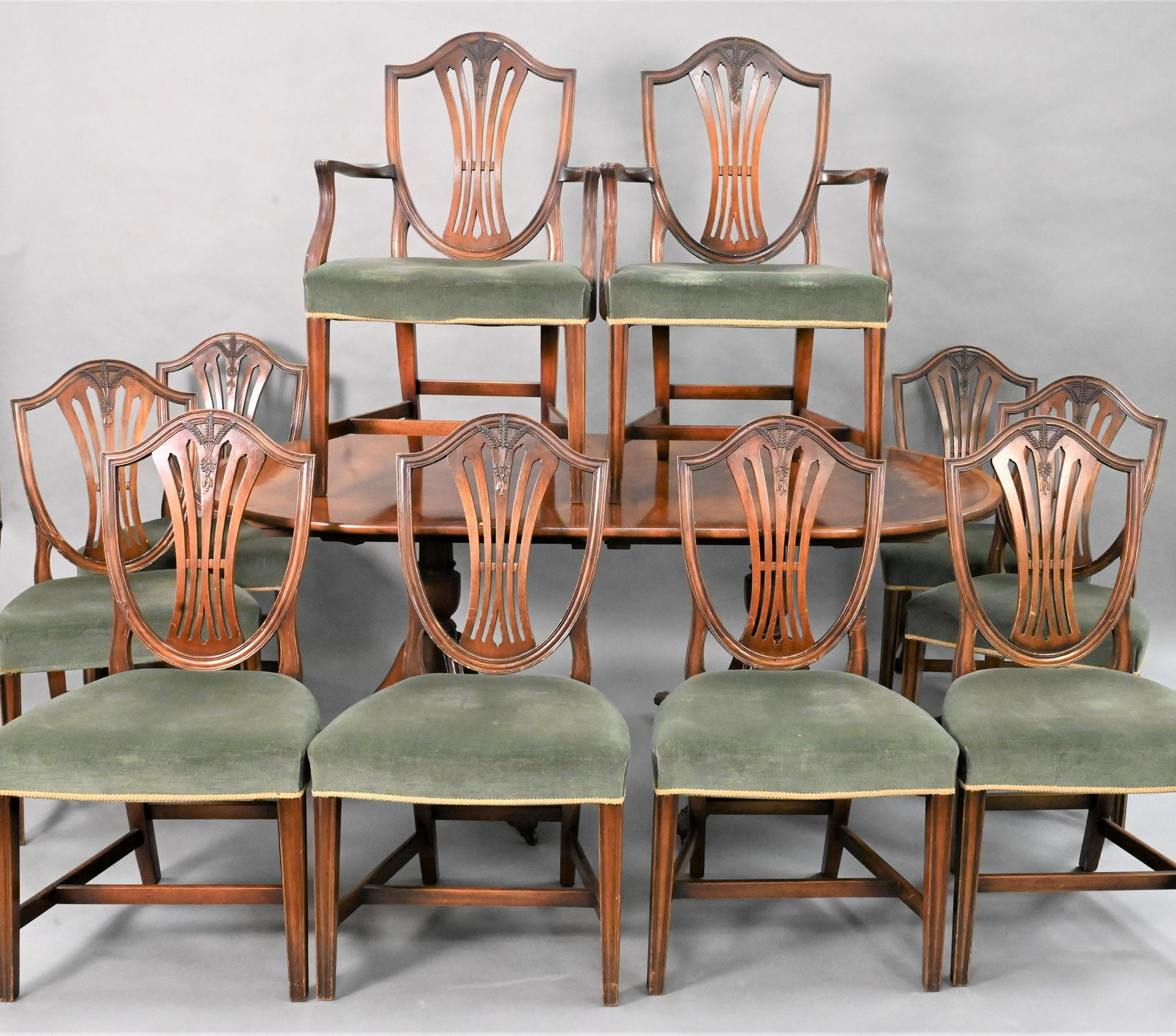 11 Piece Mahogany Dining Set (1 of 6)