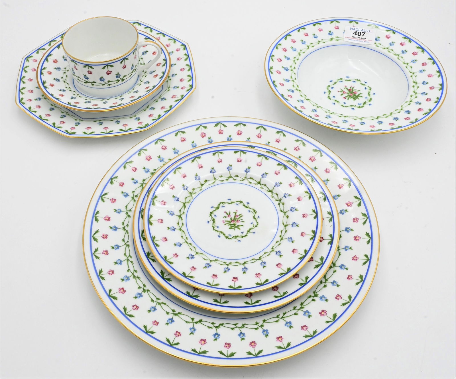 61 Piece Set Raynaud Limoges "Ceralene La Fayette" Dining Service (1 of 6)